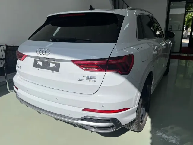 Audi Q3 — Фото автомобиля 4