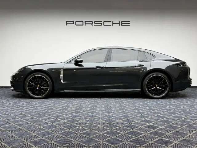 Porsche Panamera — Фото автомобиля 10