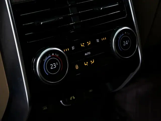 Land Rover Range Rover — Фото автомобиля 16
