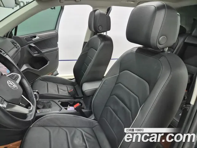 Volkswagen Tiguan — Фото автомобиля 10