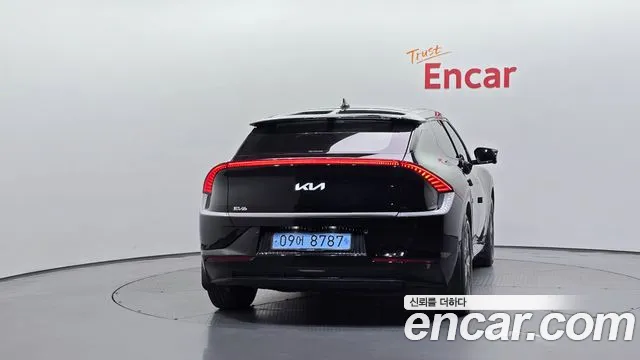 Kia EV6 — Фото автомобиля 4