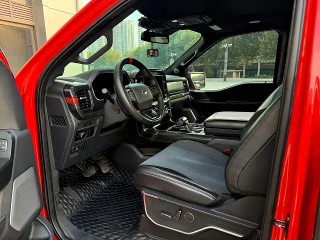 Ford F-150 Raptor — Фото автомобиля 4