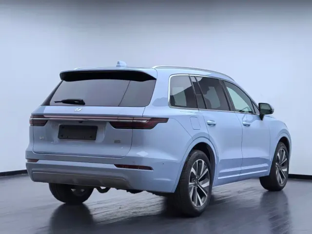Li Auto ONE — Фото автомобиля 6