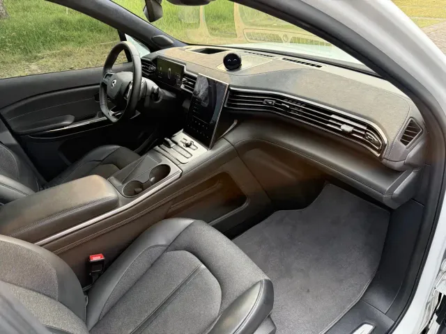 Nio EC6 — Фото автомобиля 9
