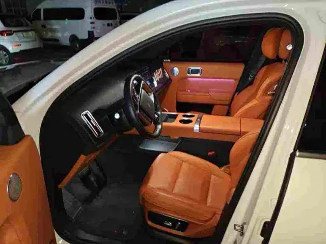 Li Auto L7 — Фото автомобиля 3