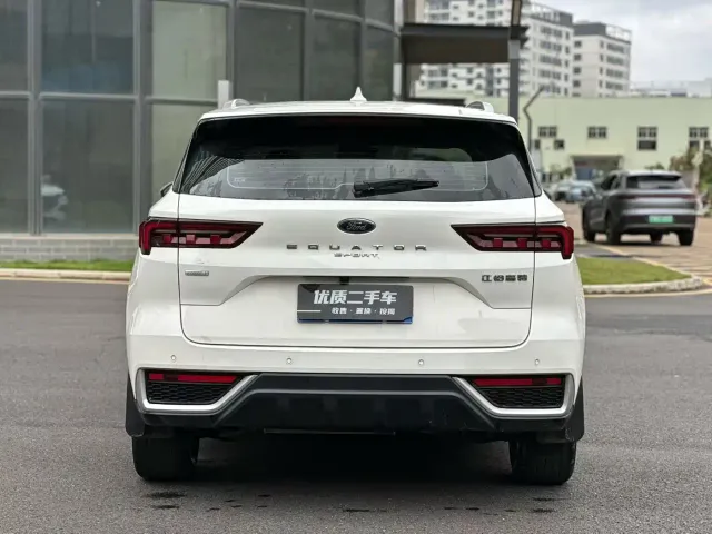 Ford Lingrui — Фото автомобиля 8