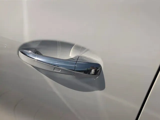 Mercedes-Benz EQA — Фото автомобиля 13