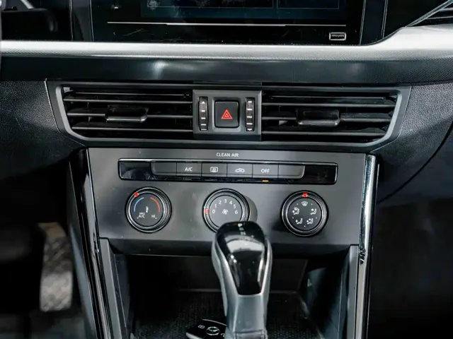 Volkswagen Passat — Фото автомобиля 11