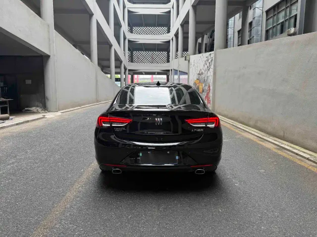 Buick Regal — Фото автомобиля 5