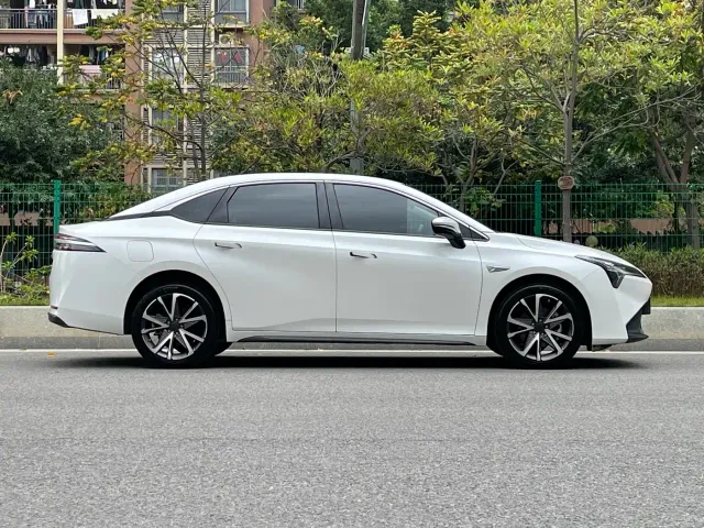 GAC Aion S Plus — Фото автомобиля 6