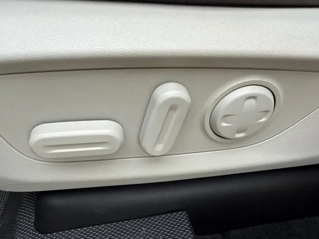 Leapmotor Leapmotor C11 2023 Extended Range 200 Comfort Edition — Фото автомобиля 28