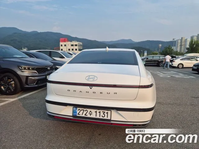 Hyundai Grandeur GN7 — Фото автомобиля 4