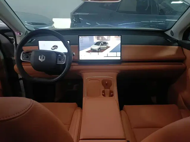 Leapmotor C10 — Фото автомобиля 5