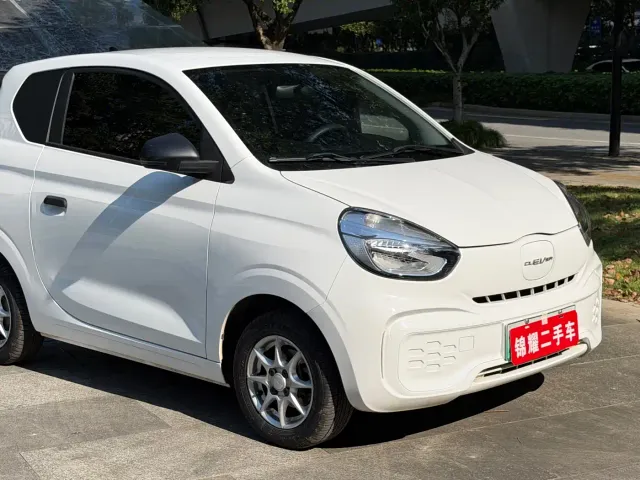 Roewe Clever — Фото автомобиля 3