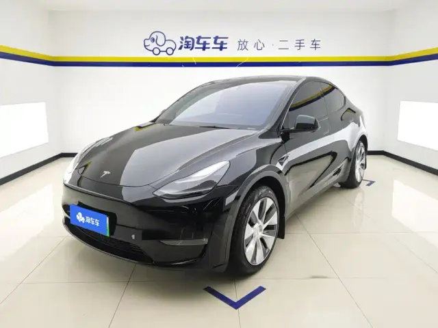 Фотография автомобиля — Tesla Model Y