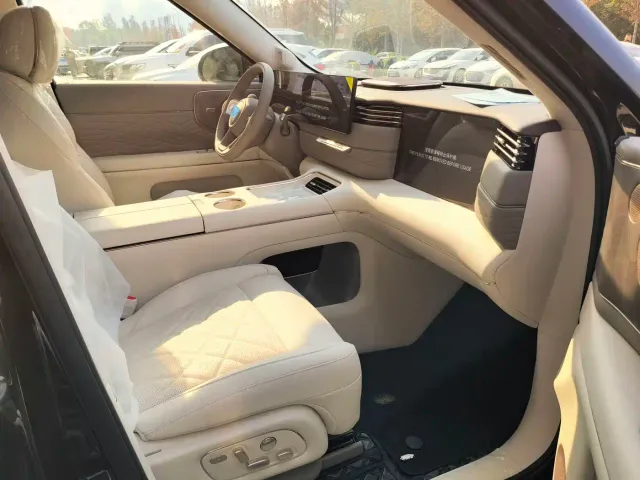 IM Motors LS9 — Фото автомобиля 3