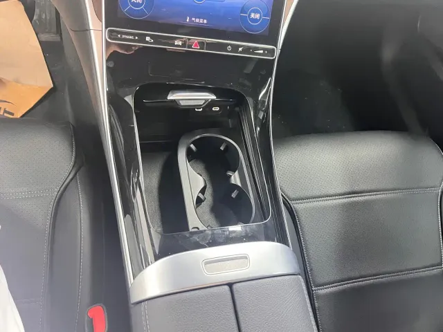 Mercedes-Benz C-Class — Фото автомобиля 8