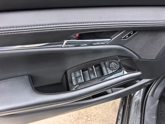 Mazda Axela — Фото автомобиля 16