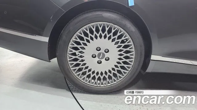 Genesis G80 Бензин 3.5 турбо AWD — Фото автомобиля 4