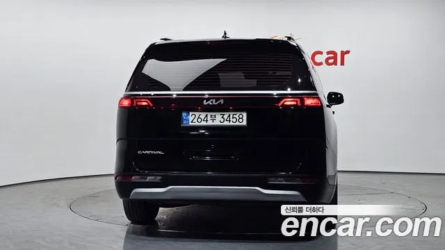 Kia Canival Carnival 4 поколение Дизель 9 мест Prestige — Фото автомобиля 4