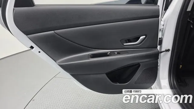 Hyundai AVANTE Avante (CN7) — Фото автомобиля 25