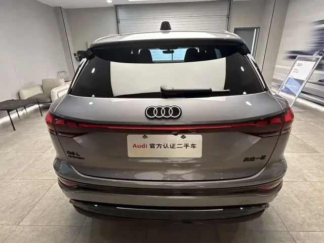 Audi Q6L e-tron — Фото автомобиля 4