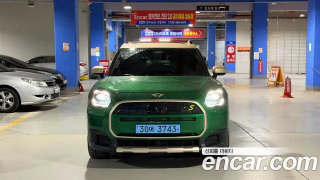 MINI Countryman Electric 3rd Gen — Фото автомобиля 2