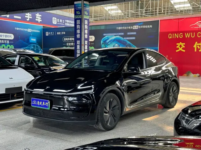 Фотография автомобиля — Tesla Model Y