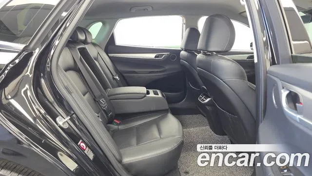 Hyundai Grandeur New — Фото автомобиля 18