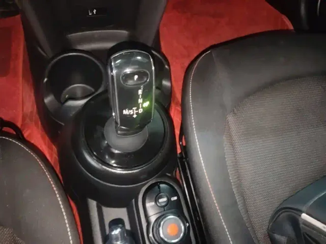 MINI Hatch — Фото автомобиля 18