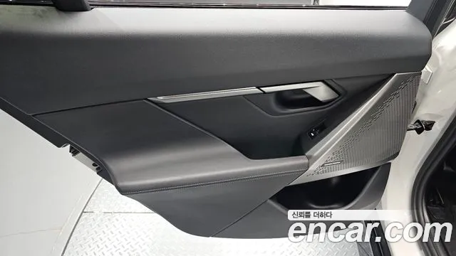 BMW 5 Series G60 — Фото автомобиля 25