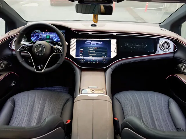 Mercedes-Benz EQS — Фото автомобиля 14