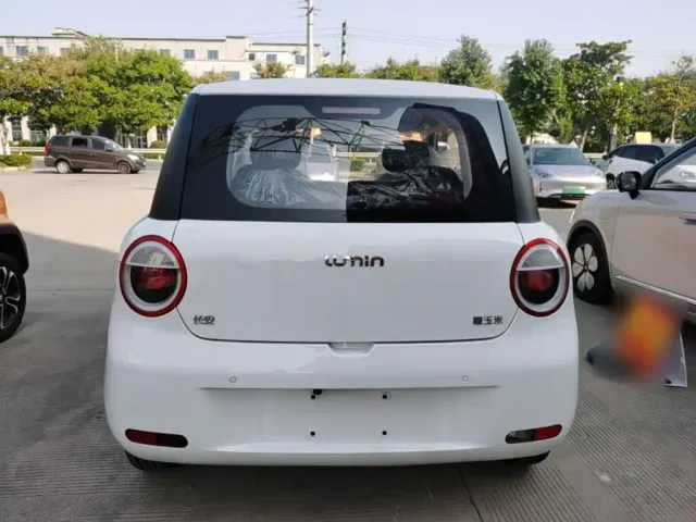 Changan Lumin — Фото автомобиля 5