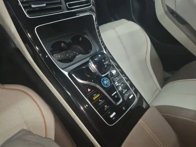 BYD Qin PLUS — Фото автомобиля 13