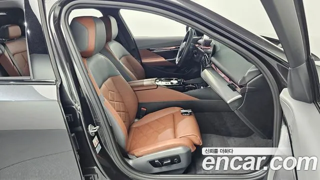 BMW 5-Series 5 серия (G60) 530i xDrive M Sport — Фото автомобиля 25
