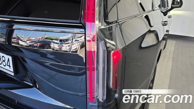 Cadillac Escalade Escalade 5 поколение — Фото автомобиля 23