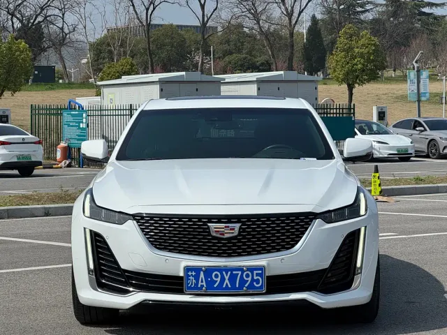 Cadillac CT5 — Фото автомобиля 2