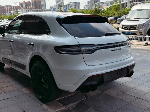Porsche Macan — Фото автомобиля 13
