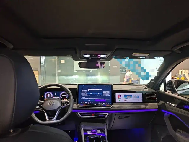 Volkswagen Tiguan L — Фото автомобиля 17