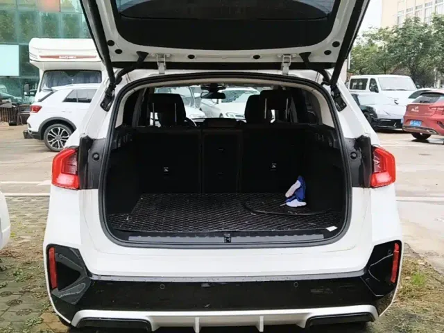 BMW X1 — Фото автомобиля 18