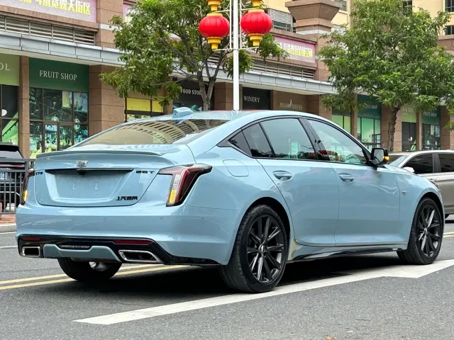 Cadillac CT5 — Фото автомобиля 4