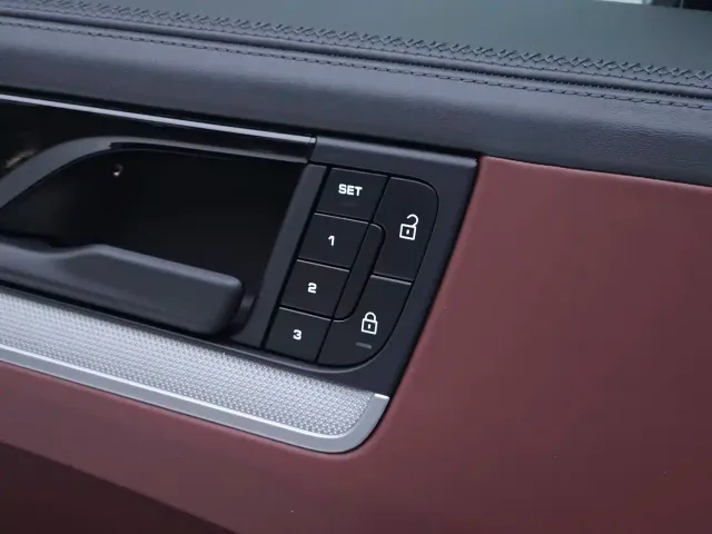 Porsche Cayenne — Фото автомобиля 22