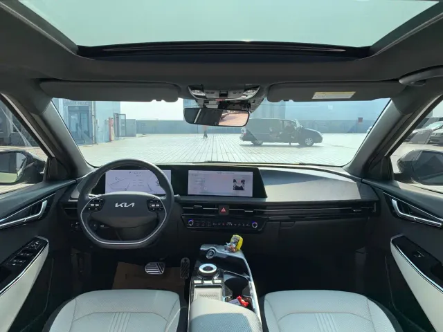 Kia EV6 — Фото автомобиля 9