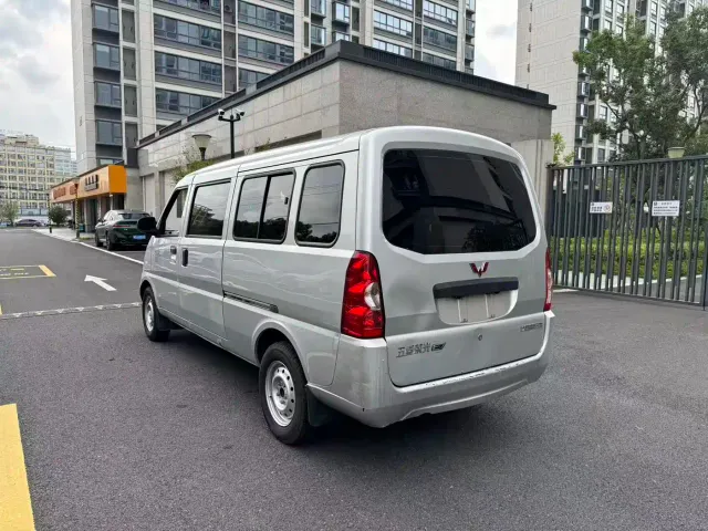 Wuling Rongguang EV — Фото автомобиля 12