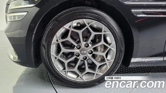 Genesis G80 RG3 — Фото автомобиля 5