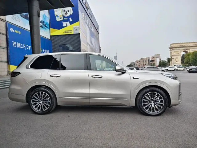 Geely Galaxy M9 — Фото автомобиля 4