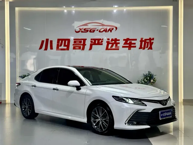 Toyota Camry — Фото автомобиля 2