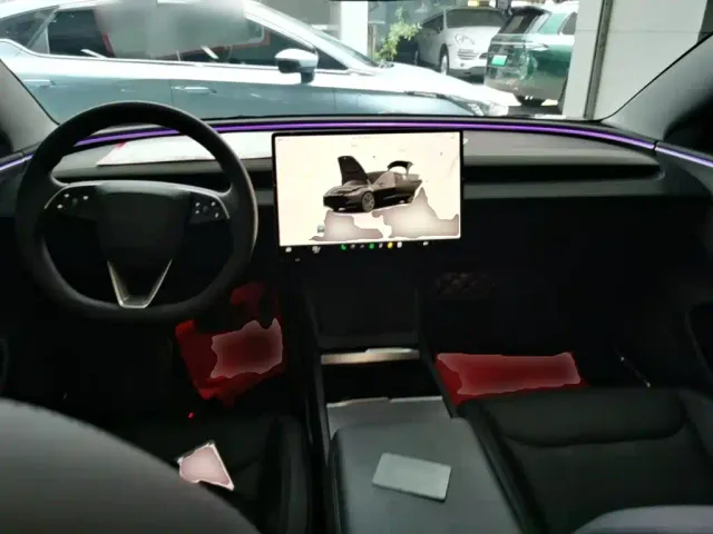 Tesla Model 3 — Фото автомобиля 9