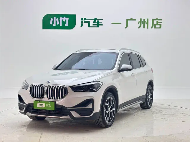 Фотография автомобиля — BMW X1