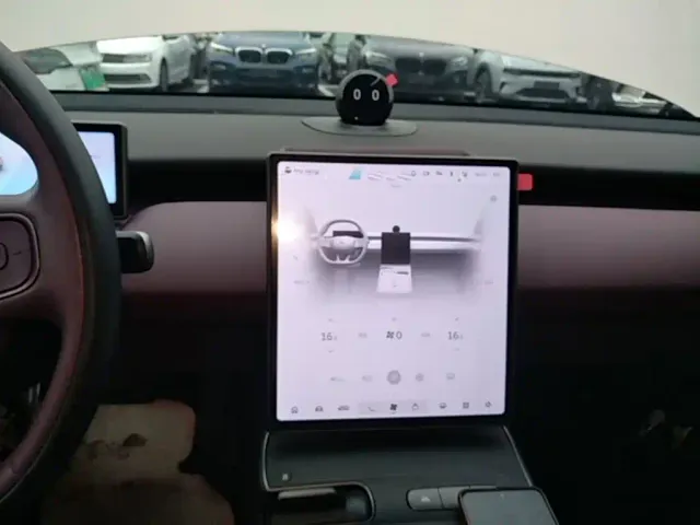 Nio ET5 Touring — Фото автомобиля 12
